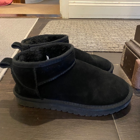 Cushionaire Suede Black Ankle Boots - Picture 3 of 8